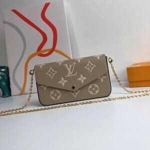 💎✨AUTHENTIC✨💎Louis Vuitton bag FÉLICIE POCHETTE bag